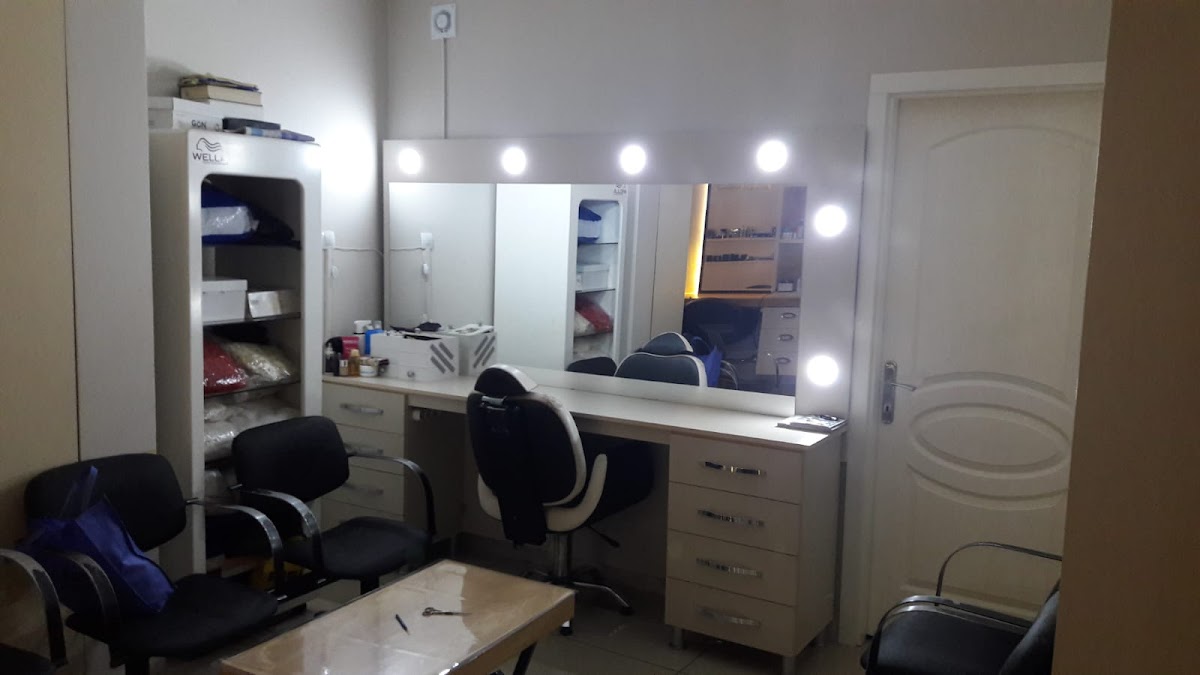Gül Bayan Kuaför Güzellik Salonu - Gelin Saçı, Boya, Röfle, Makyaj