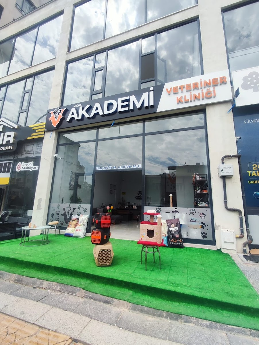 NİĞDE AKADEMİ VETERİNER KLİNİĞİ