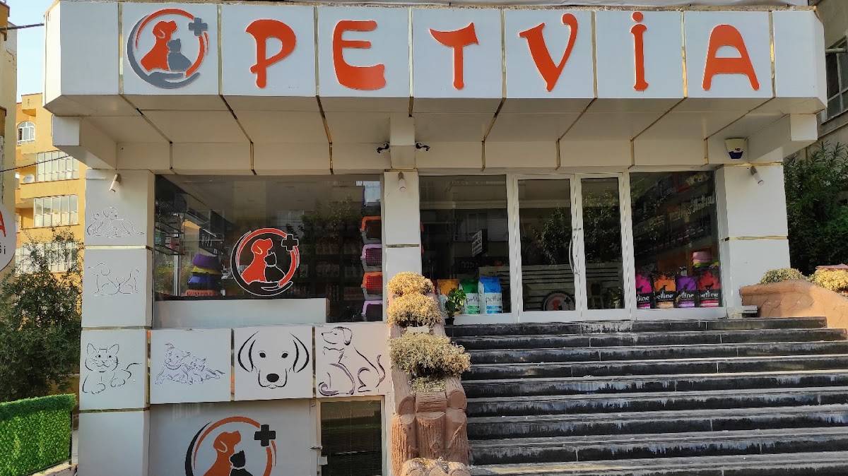 PETVİA VETERİNER KLİNİĞİ