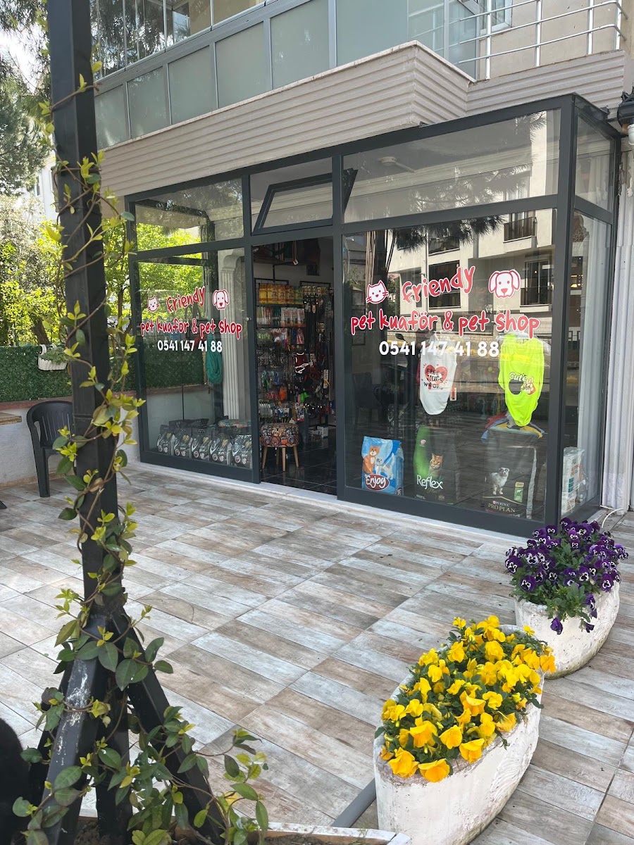 FRİENDY PETKUAFÖR & PETSHOP