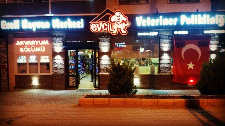EVCILIM 7/24 AÇIK VETERINER POLIKLINIĞI