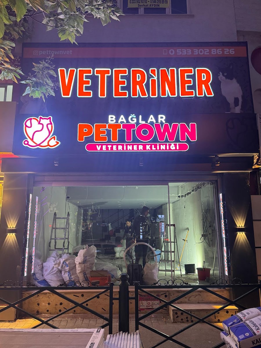 BAĞLAR PETTOWN VETERİNER KLİNİĞİ