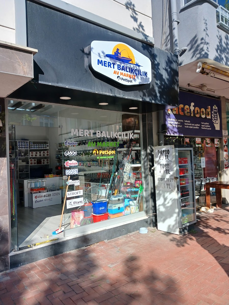 Mert balıkçılık av market Pet Shop 7/24 hizmet vermektedir