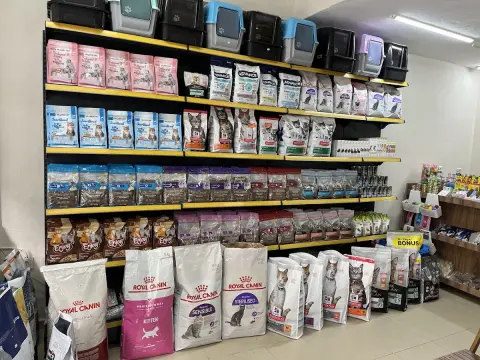 PawClup Pet Market ve Kuaför Balçova fotoğraf 3