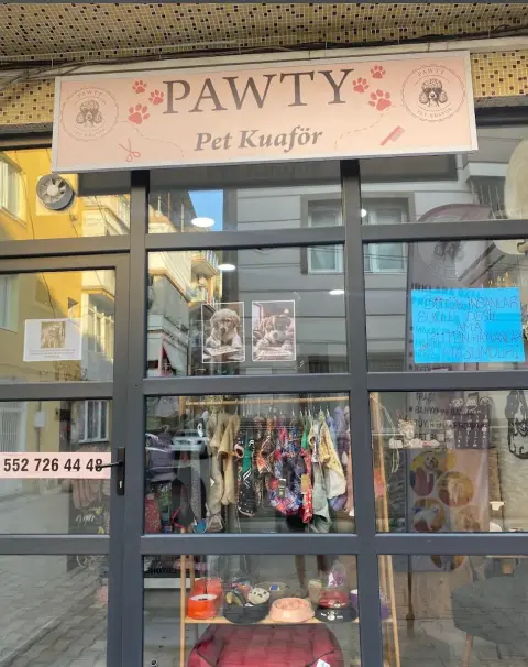Pawty Pet Kuaför & Butik fotoğraf 3