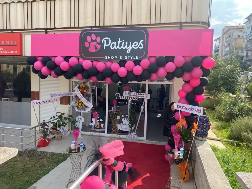 Patiyes pet kuaför & shop işletme fotoğrafı